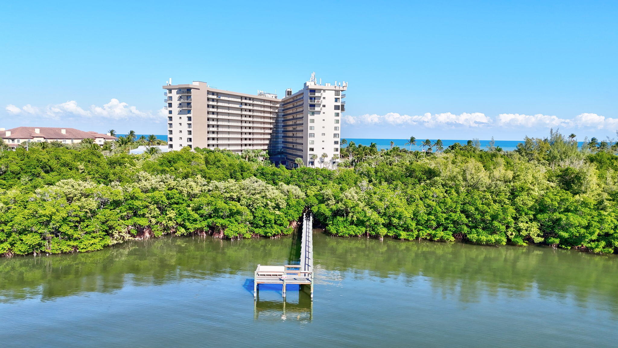 SEA POINTE TOWERS OF FORT PIERCE, A CONDOMINIUM - Residential Lease