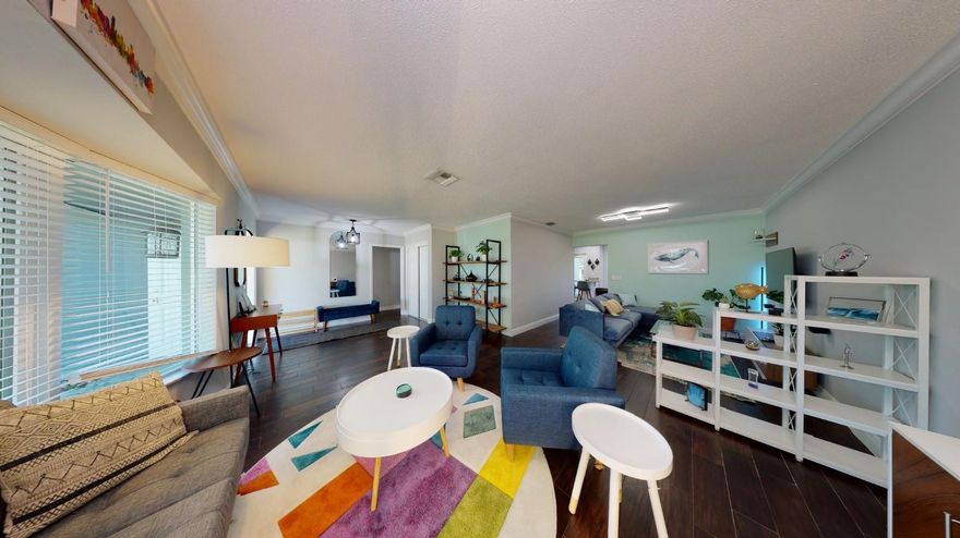 Exquisite remodeled 3BD/2BA fully furnished home in Hollywood, FL. Elegance meets comfort with modern finishes. Enjoy the heated pool, perfect for relaxation and entertainment. Great layout, chef's brand new kitchen, and spa-like bathrooms. Prime location, close to all the amenities and beaches. A true Florida gem!