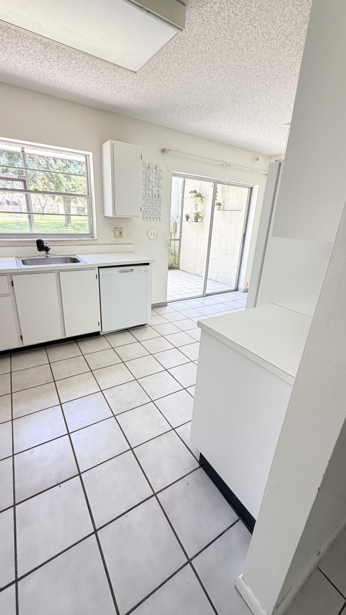 WOODGATE CONDOMINIUM 28 - Residential