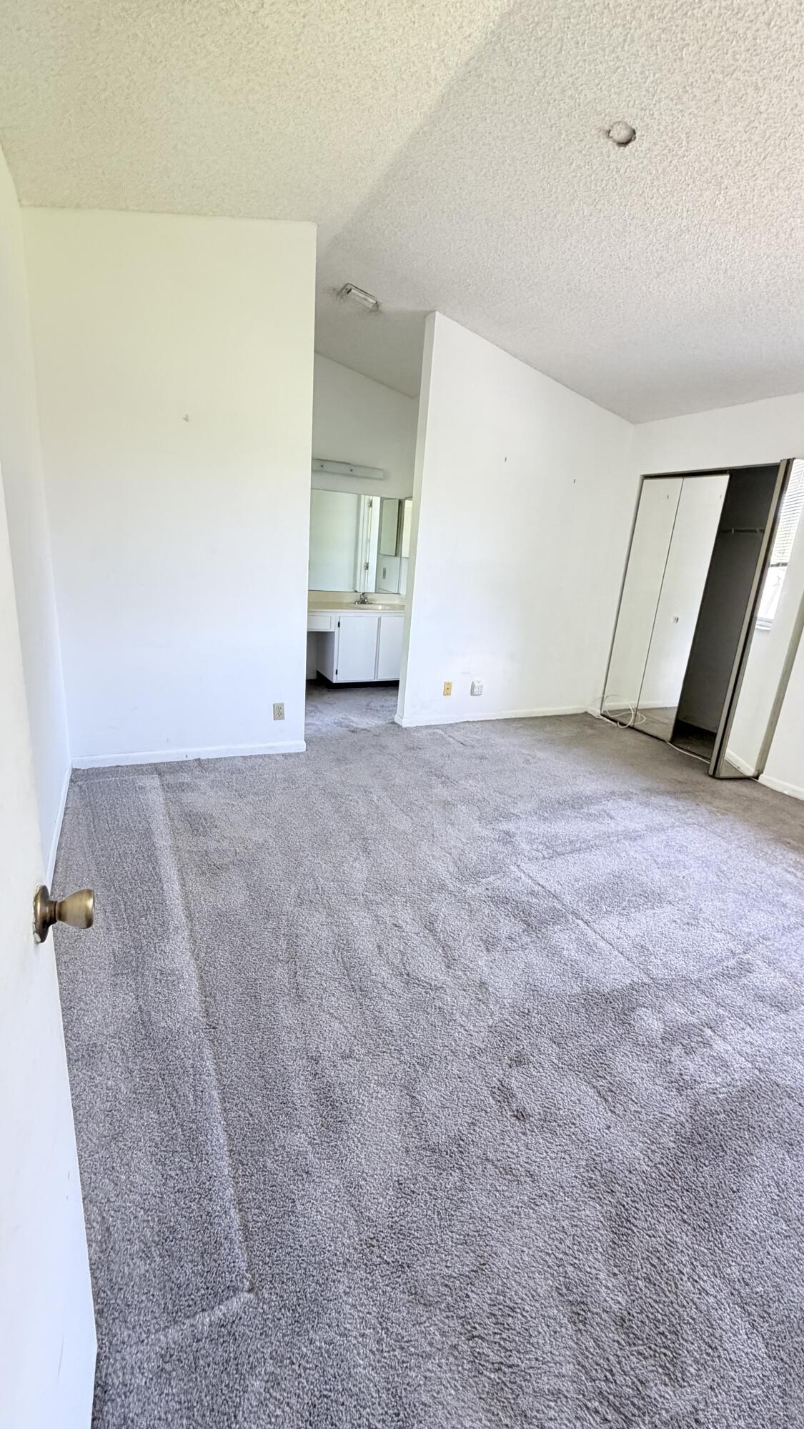 WOODGATE CONDOMINIUM 28 - Residential