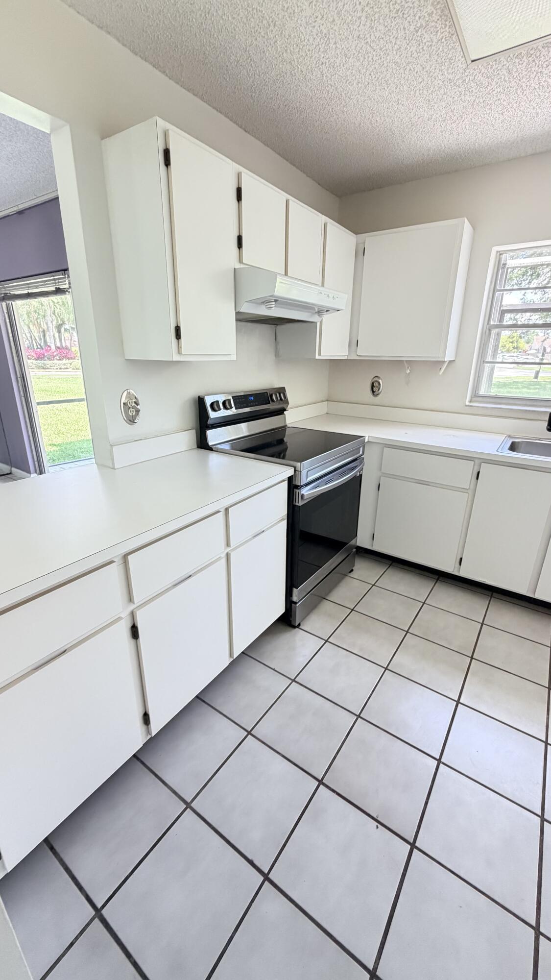 WOODGATE CONDOMINIUM 28 - Residential