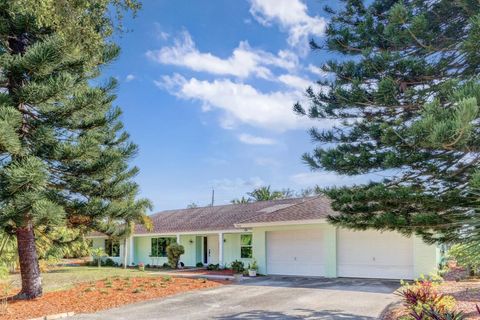 313 Country Club Drive Tequesta FL 33469