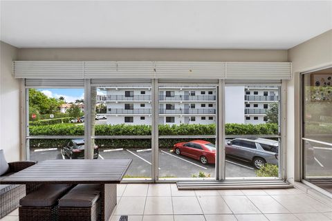 Condominium in Boca Raton FL 40 13th St St 26.jpg