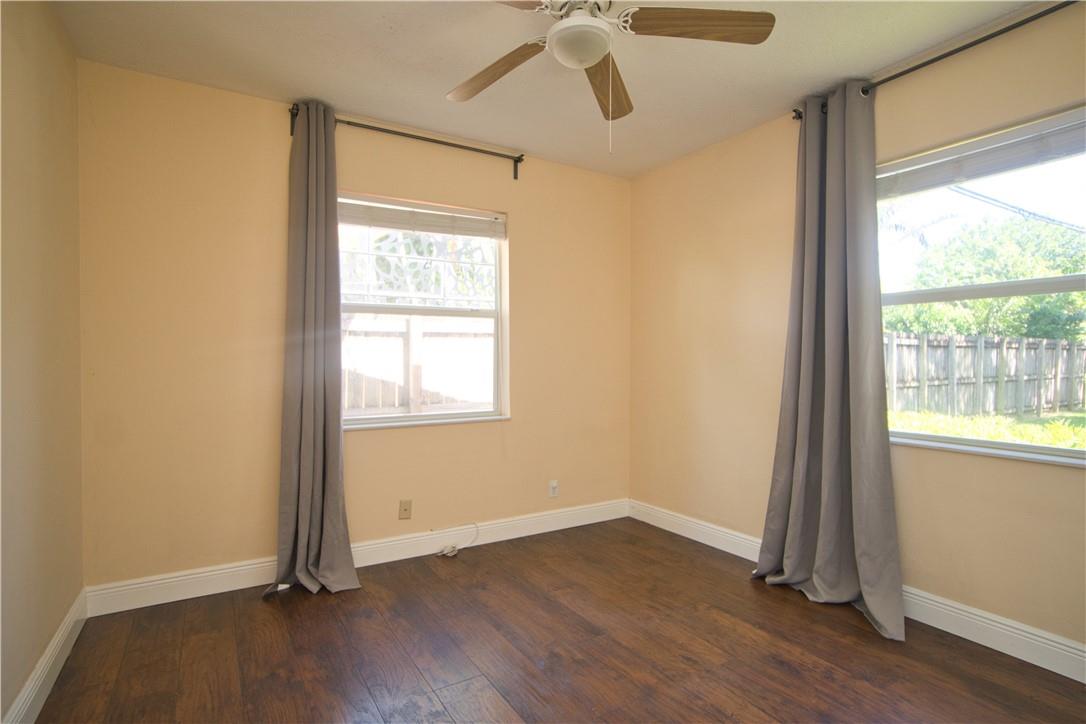 LAUDERDALE 2-9 D - Residential Lease