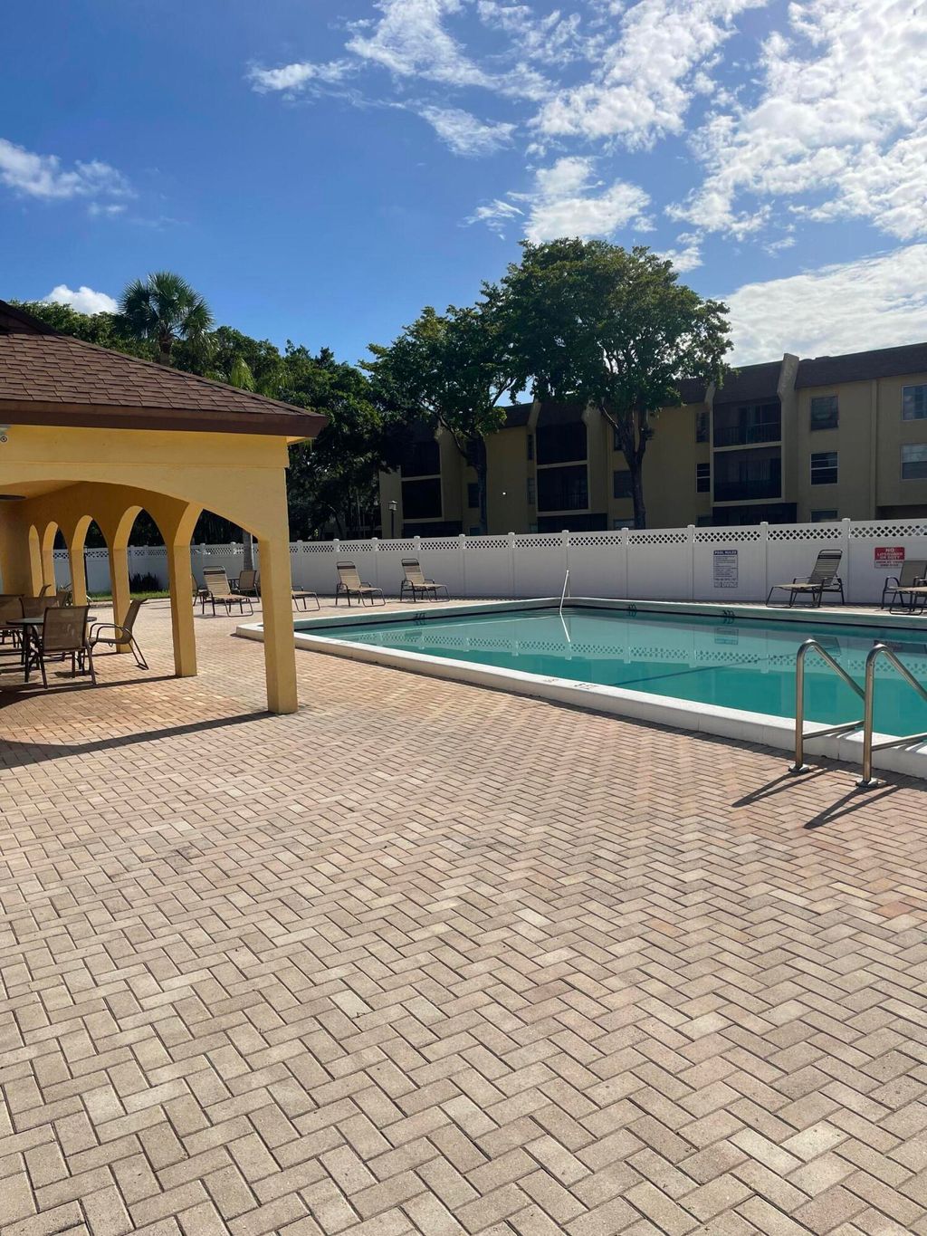 Photo of 450 NW 20th Street #1010, Boca Raton, FL 33431 (MLS # B26018082)