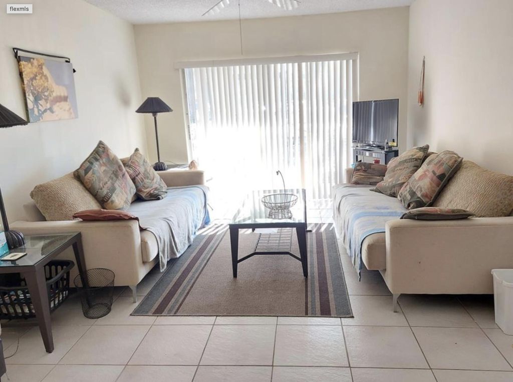Photo of 450 NW 20th Street #1010, Boca Raton, FL 33431 (MLS # B26018082)