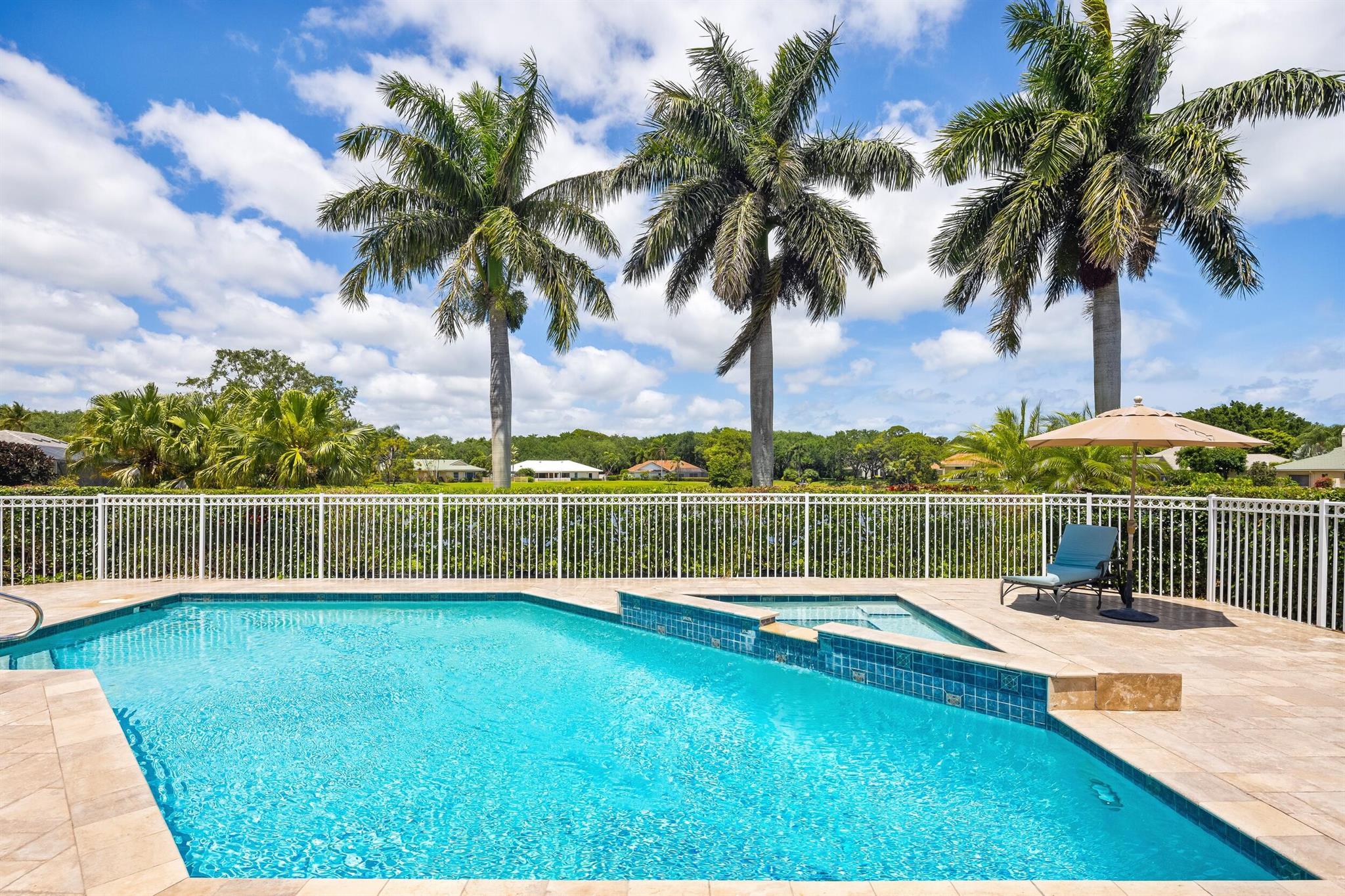 HERITAGE OAKS - Residential