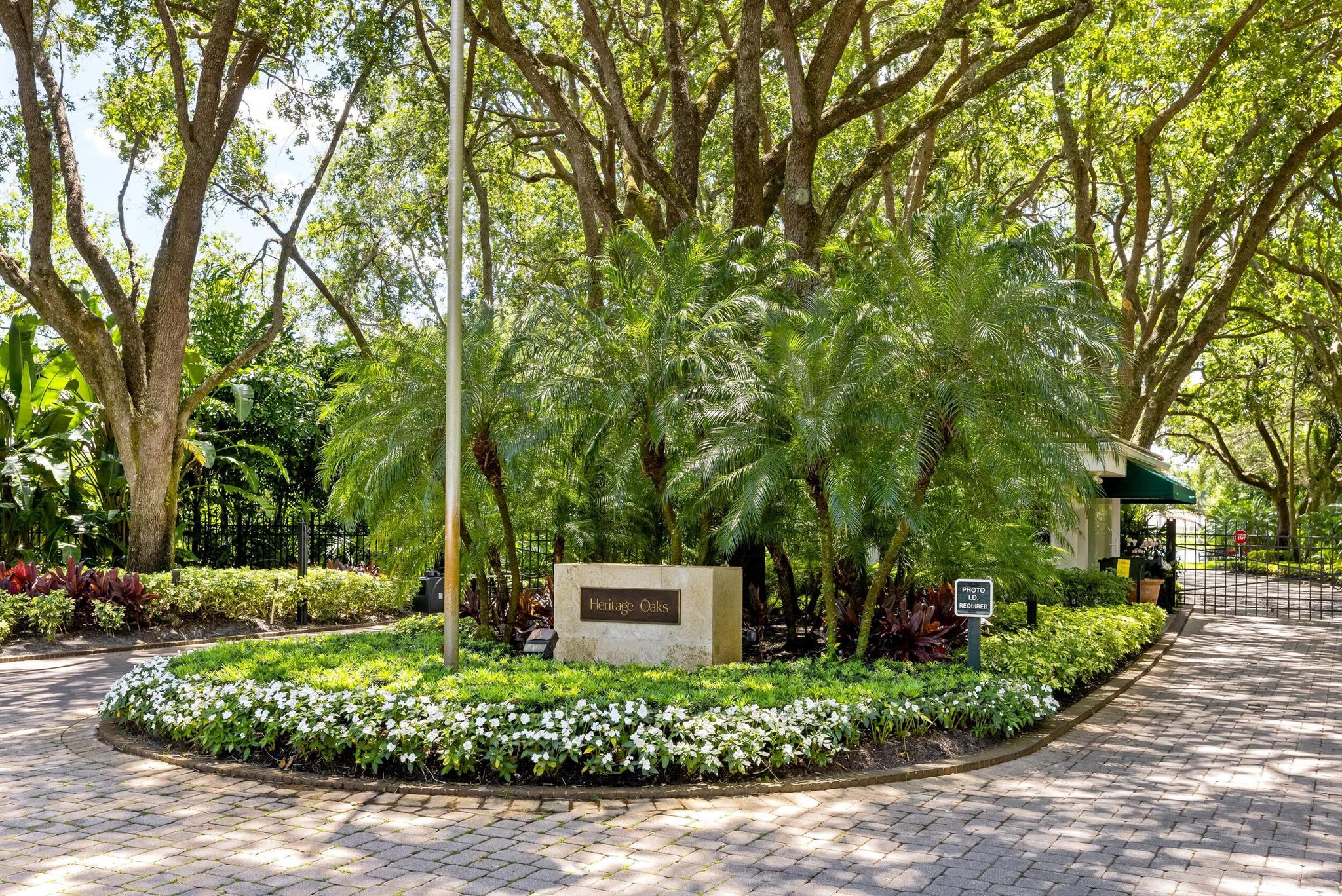 HERITAGE OAKS - Residential