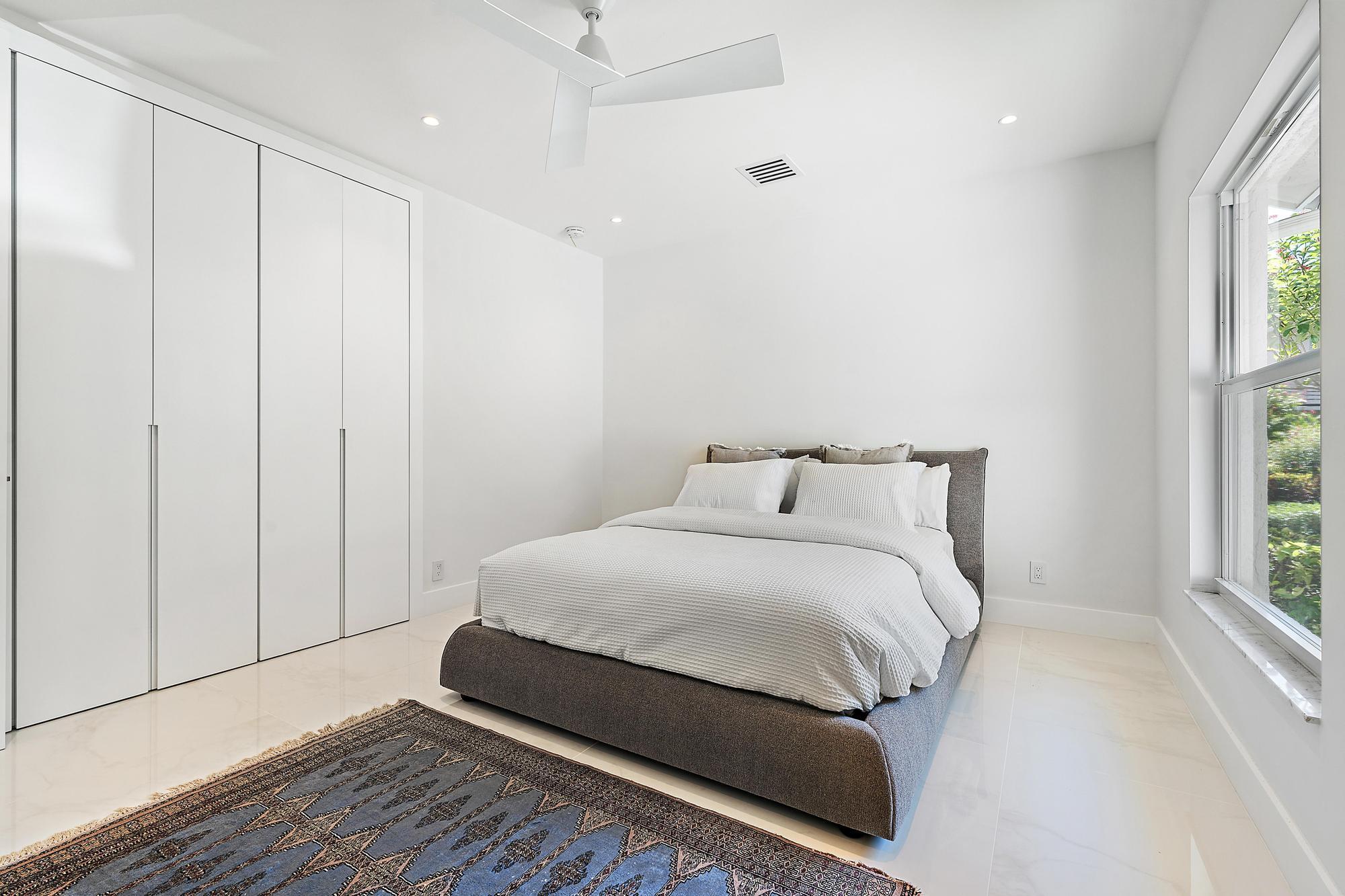 HERITAGE OAKS - Residential