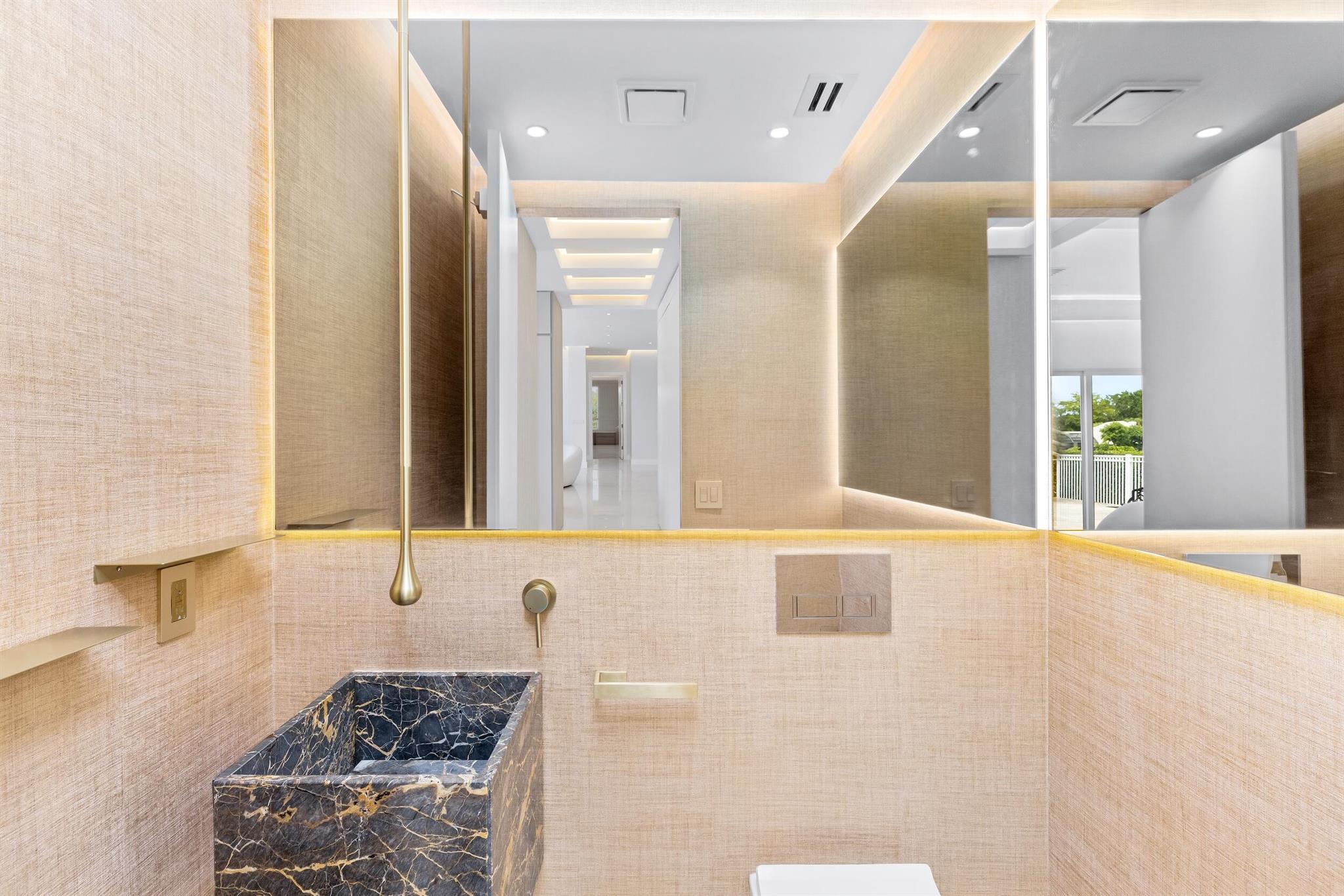 HERITAGE OAKS - Residential