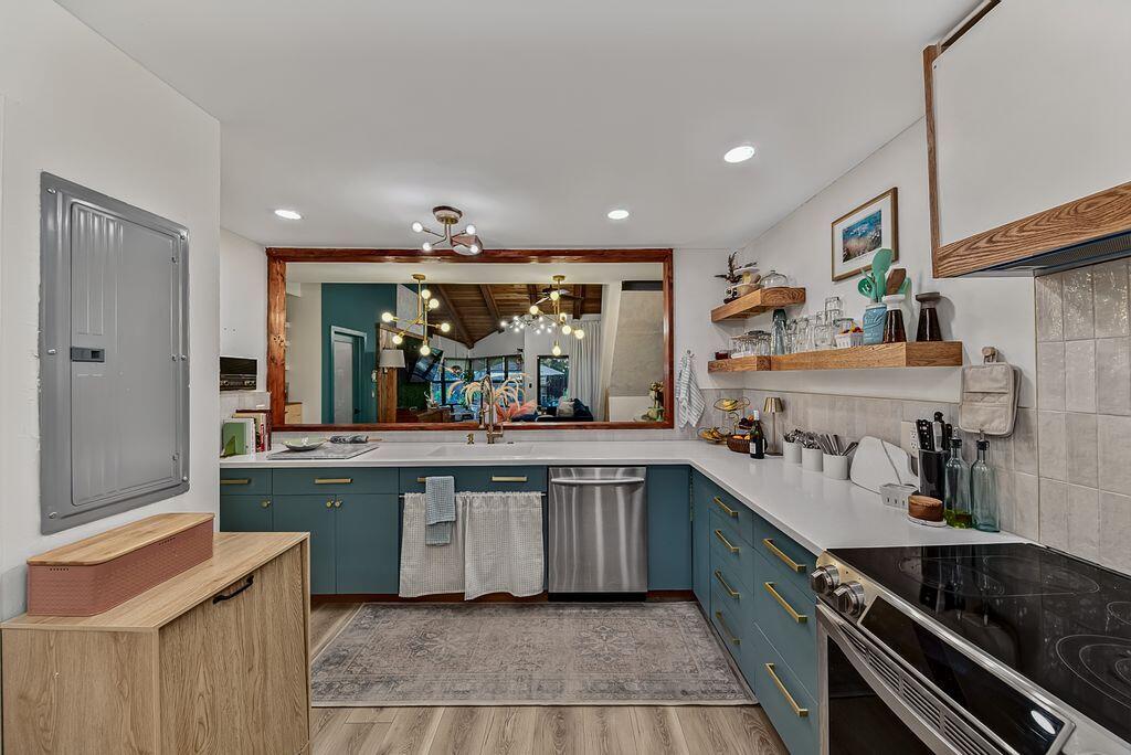 Photo of 2902 N 33rd Terrace, Hollywood, FL 33021 (MLS # B26090410)