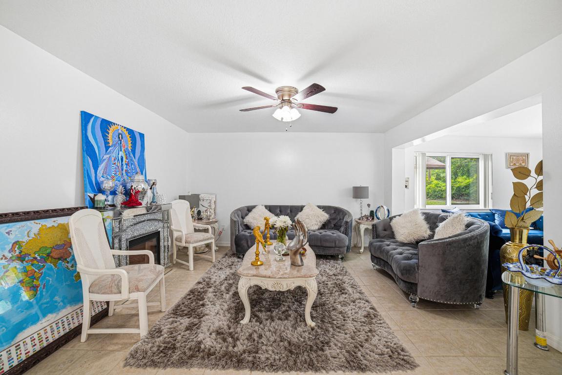 BUTTONWOOD 2 - Residential