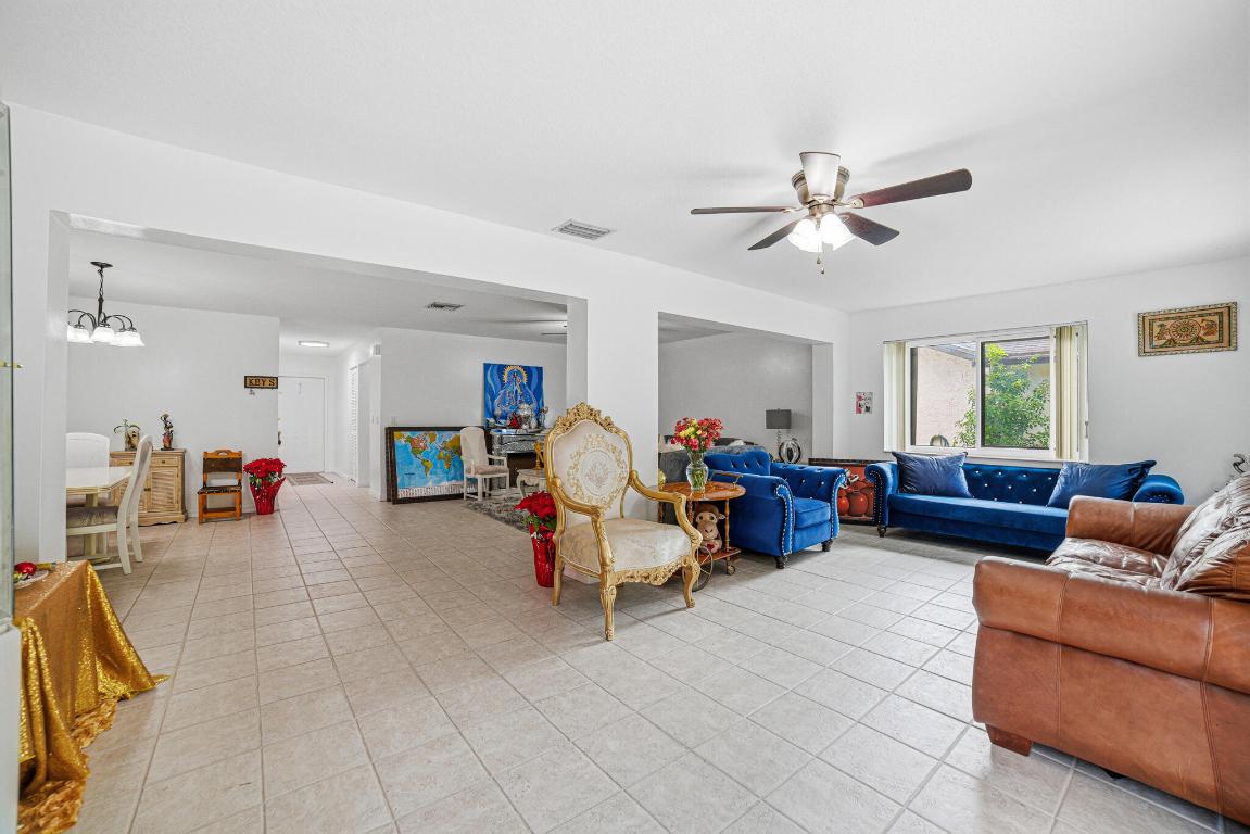 BUTTONWOOD 2 - Residential