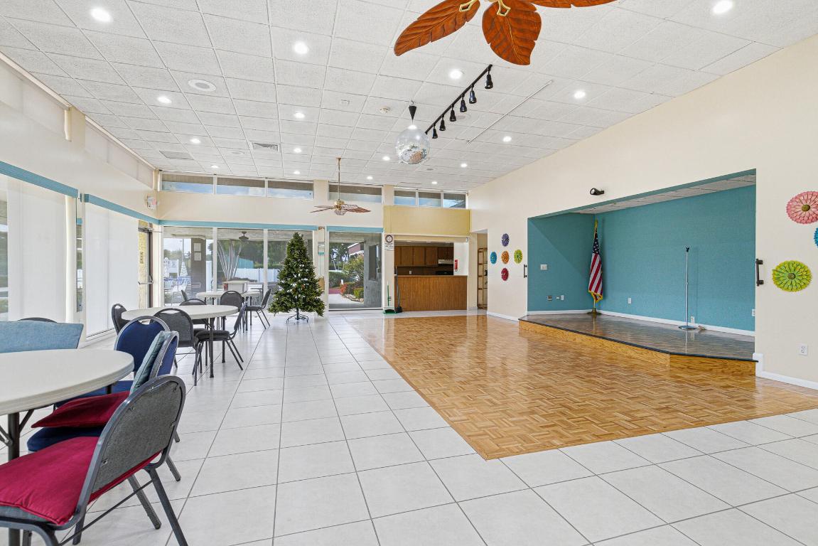 BUTTONWOOD 2 - Residential