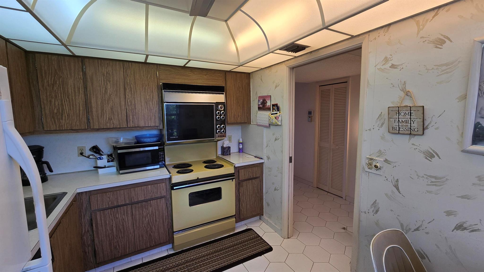 NO 61 PALM-AIRE COUNTRY C - Residential