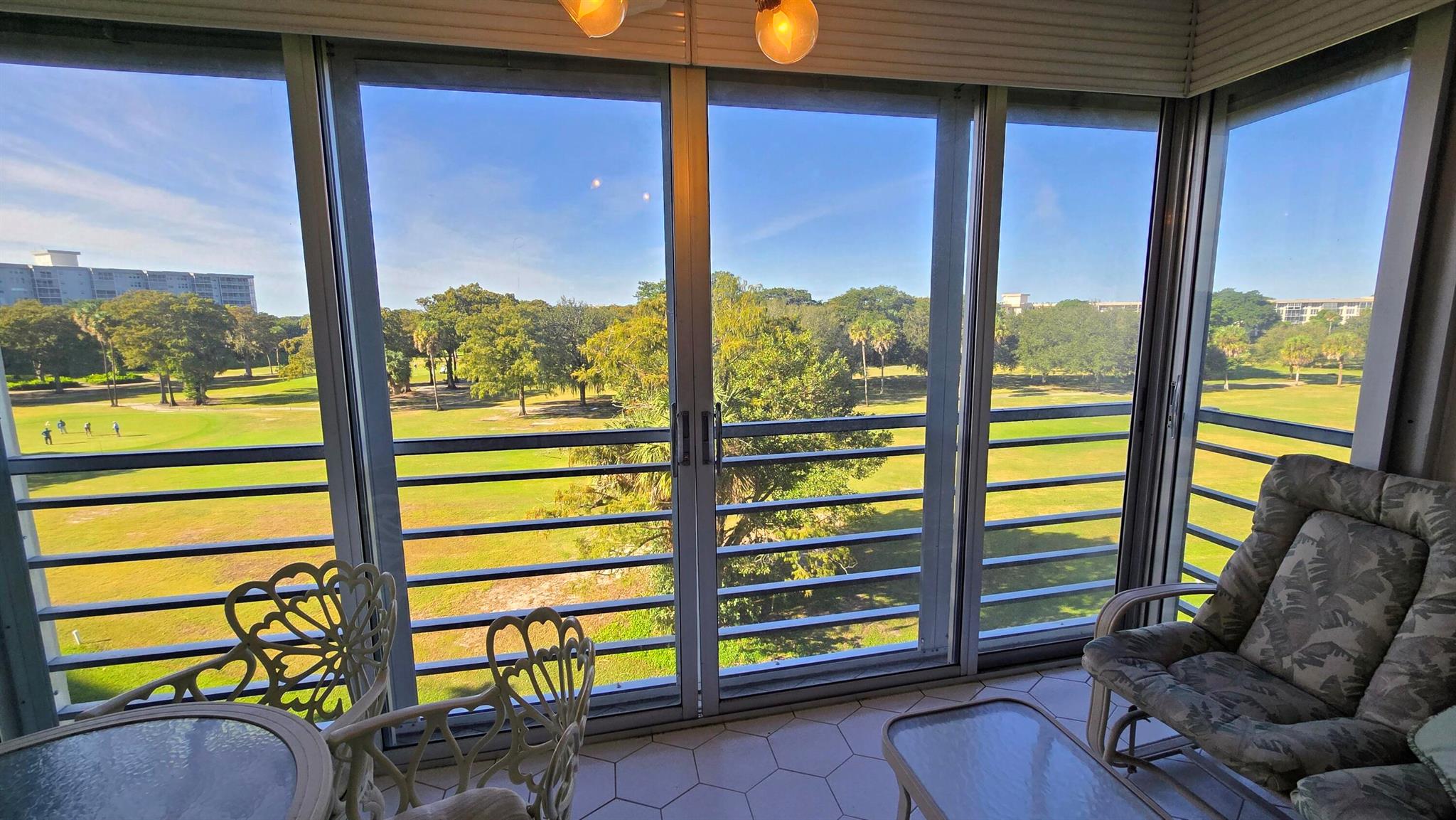 NO 61 PALM-AIRE COUNTRY C - Residential