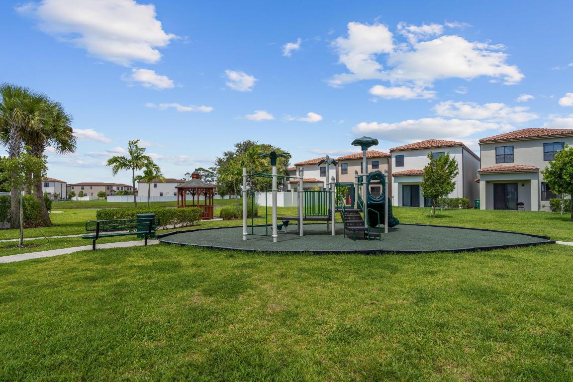 MEDITERRANEA - Residential