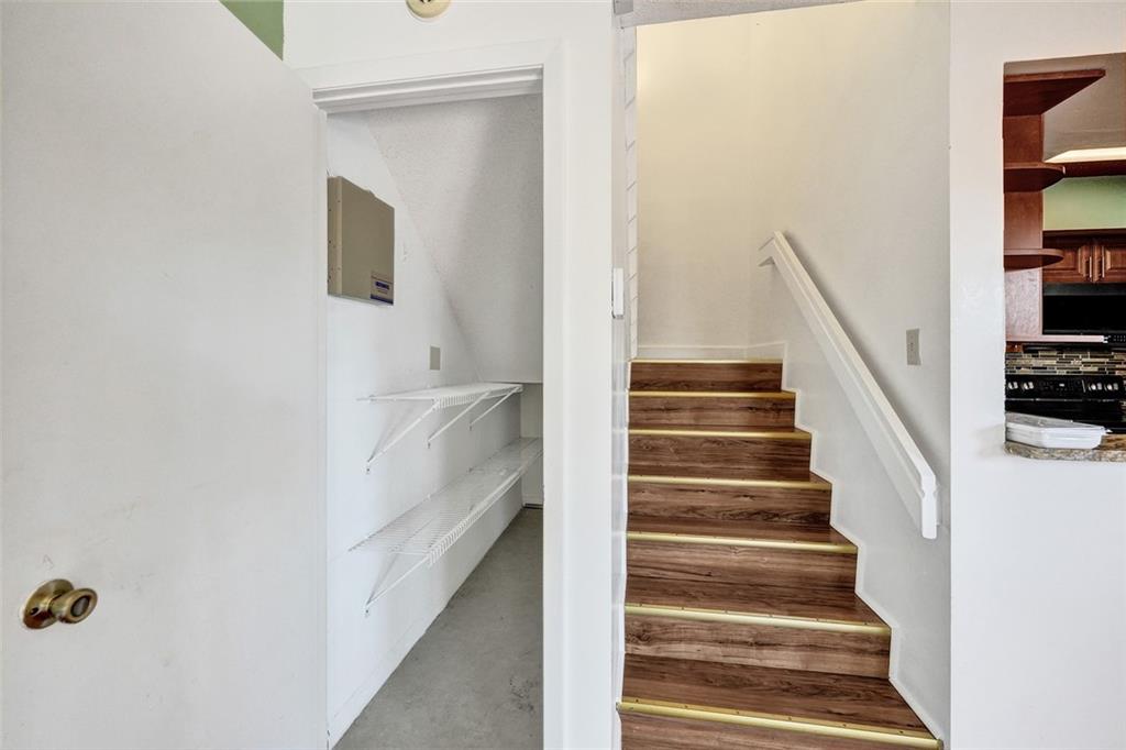 Chateau Wood - Residential