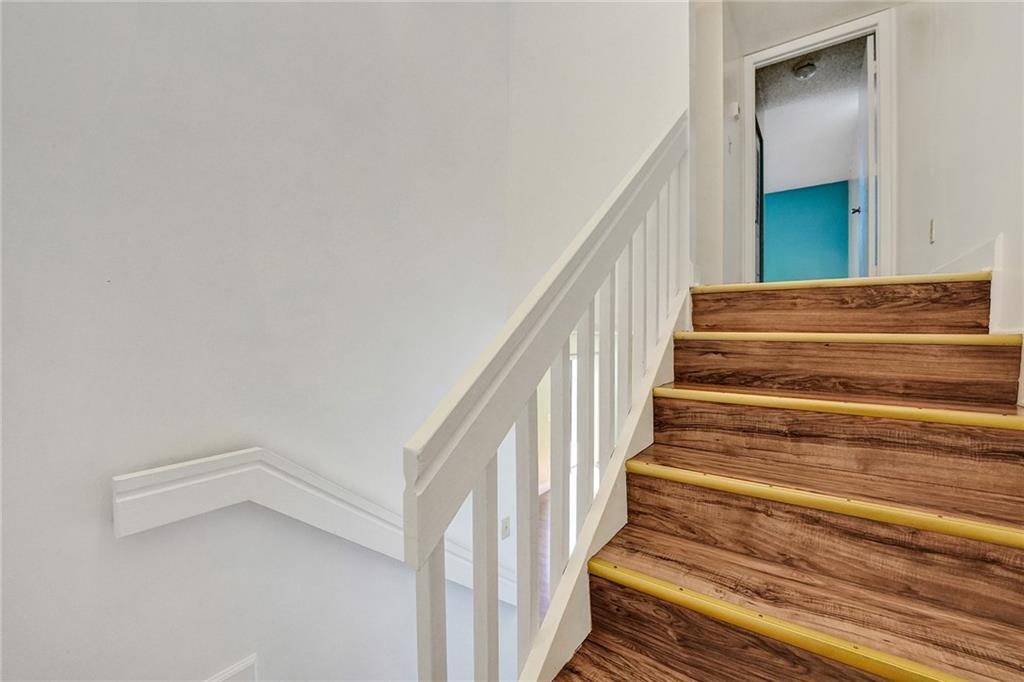 Chateau Wood - Residential