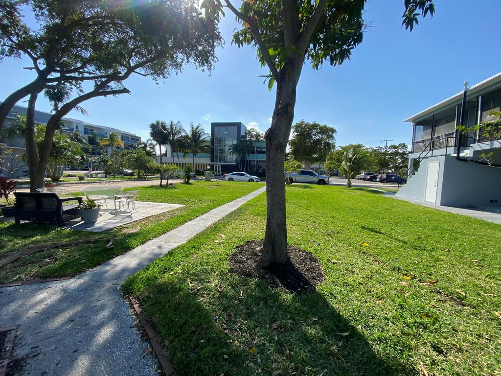 Photo of 10 N Palmway #2, Lake Worth Beach, FL 33460 (MLS # R11106004)