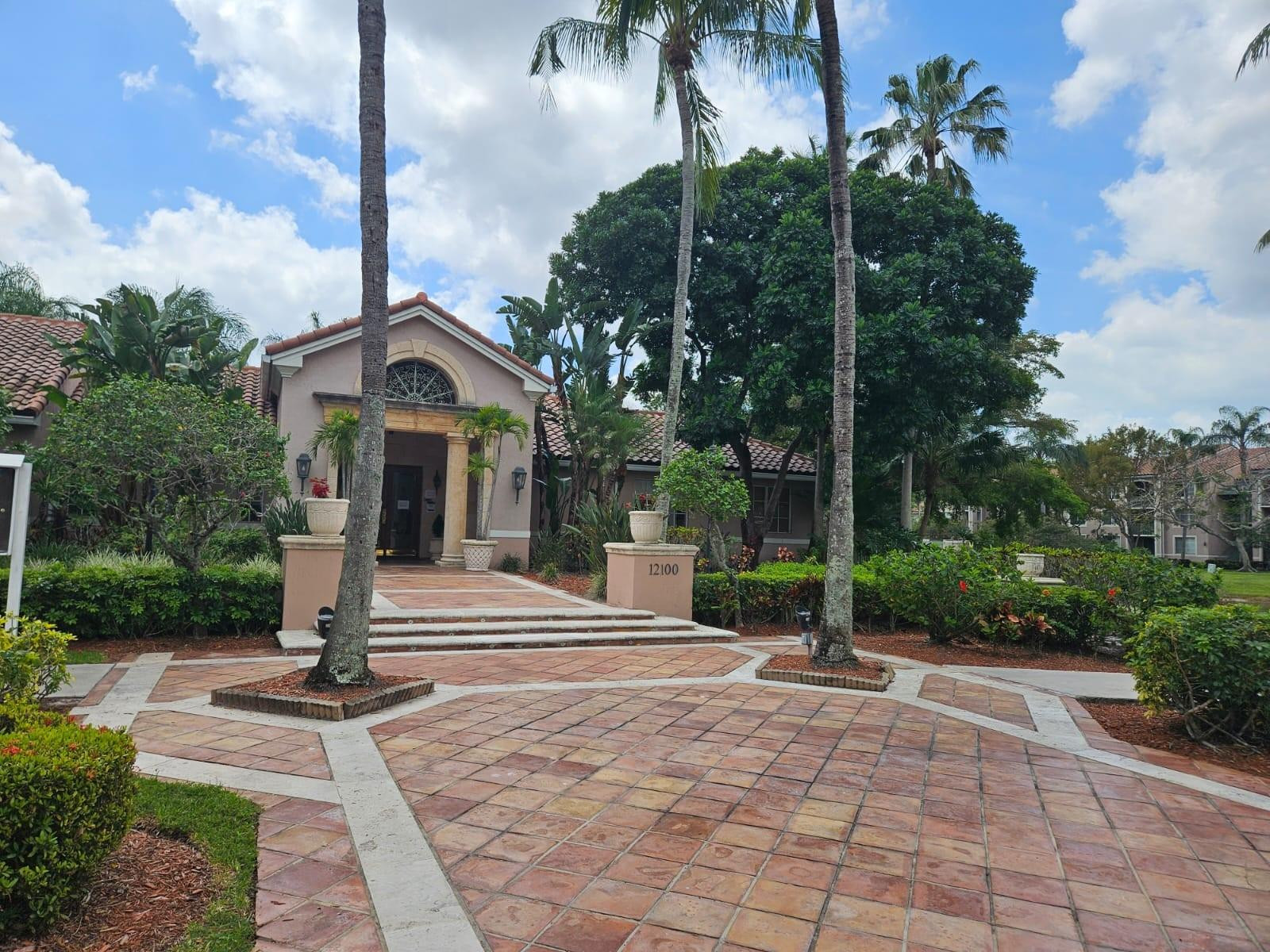 ST ANDREWS CONDO - Residential Lease