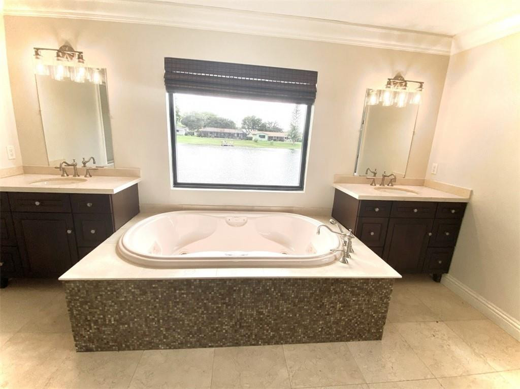 Miami Lakes Sec 03 - Residential