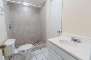 country club village - Residential Income