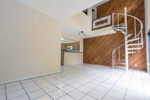 country club village - Residential Income