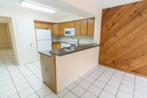 country club village - Residential Income