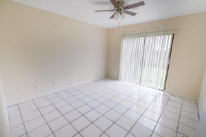 country club village - Residential Income