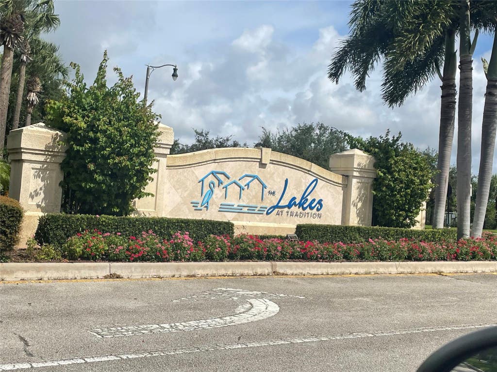 Photo of 10744 SW ELSINORE Drive, Port Saint Lucie, FL 34987 (MLS # B26053047)
