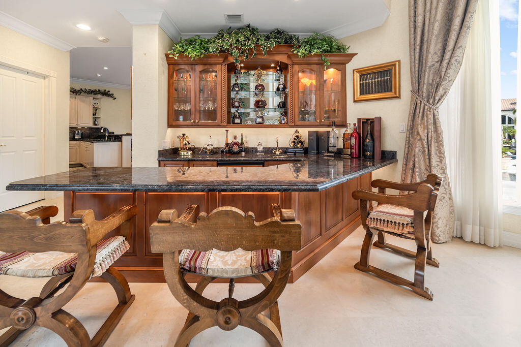 SEVEN ISLES - Residential