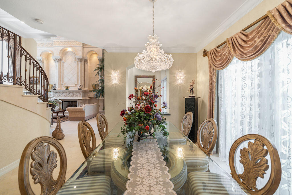 SEVEN ISLES - Residential