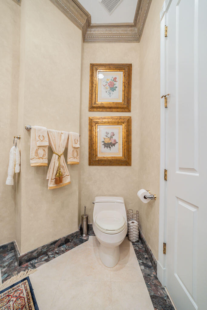 SEVEN ISLES - Residential