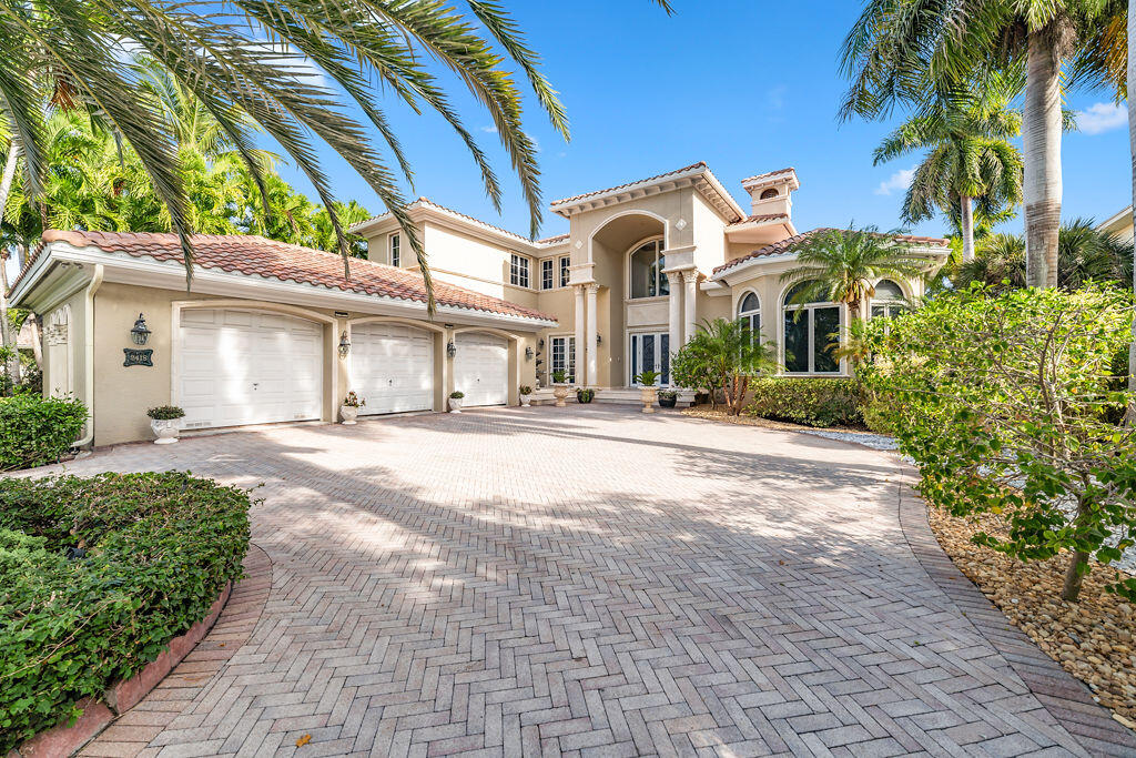 SEVEN ISLES - Residential