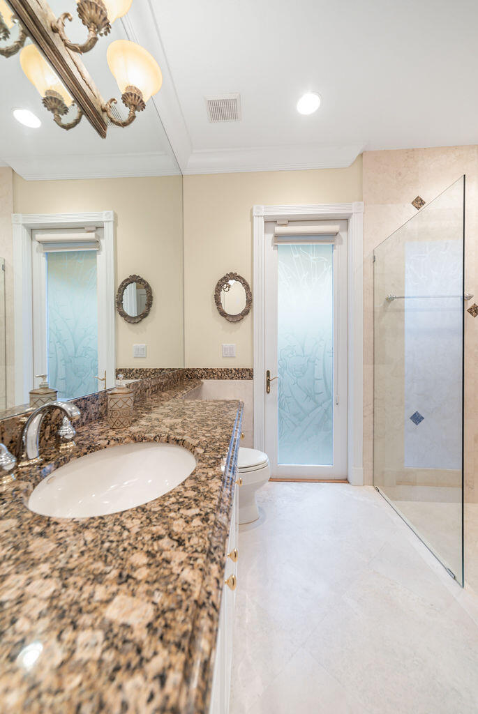 SEVEN ISLES - Residential