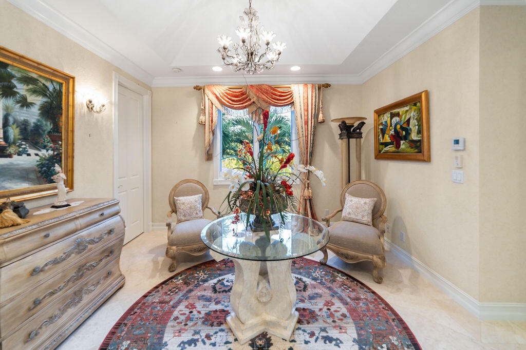 SEVEN ISLES - Residential