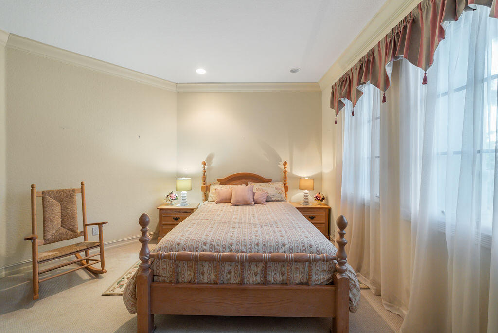 SEVEN ISLES - Residential