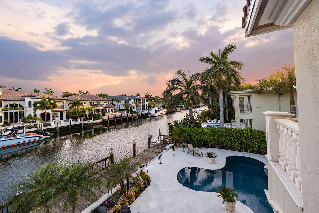 SEVEN ISLES - Residential