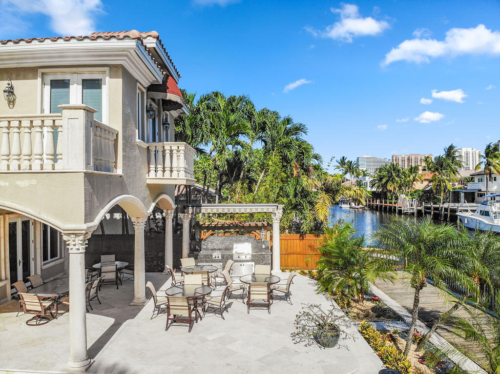 SEVEN ISLES - Residential