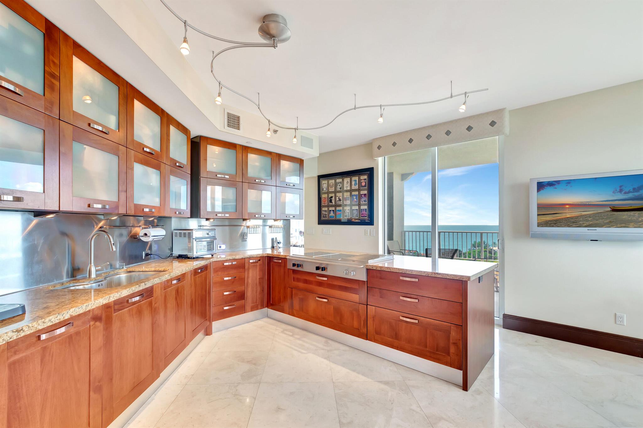 TOSCANA WEST TOWER II - Residential