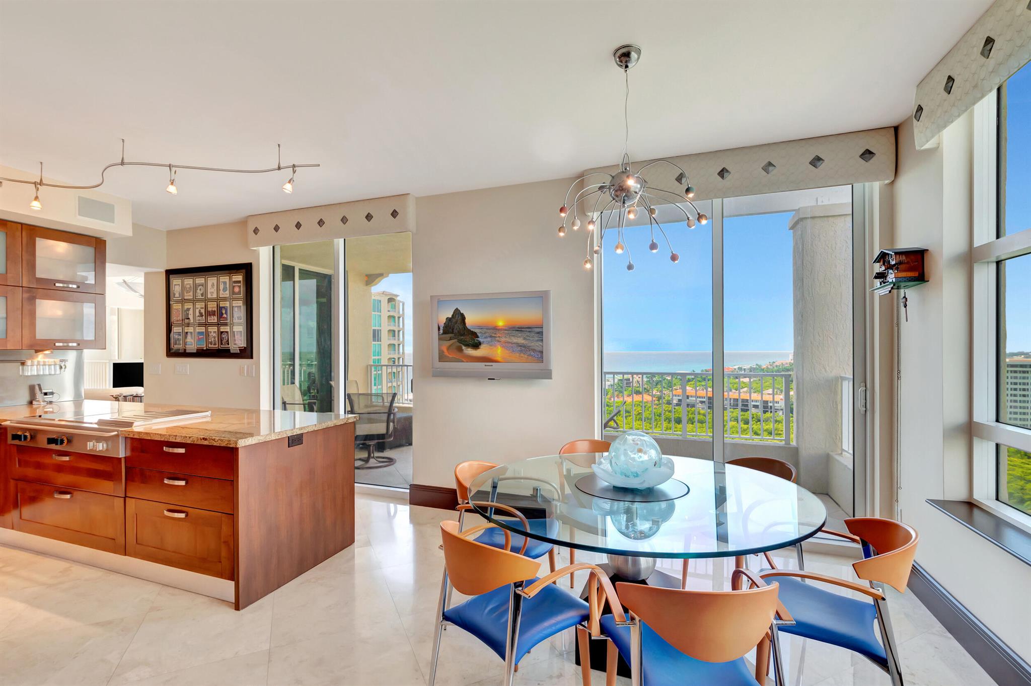 TOSCANA WEST TOWER II - Residential