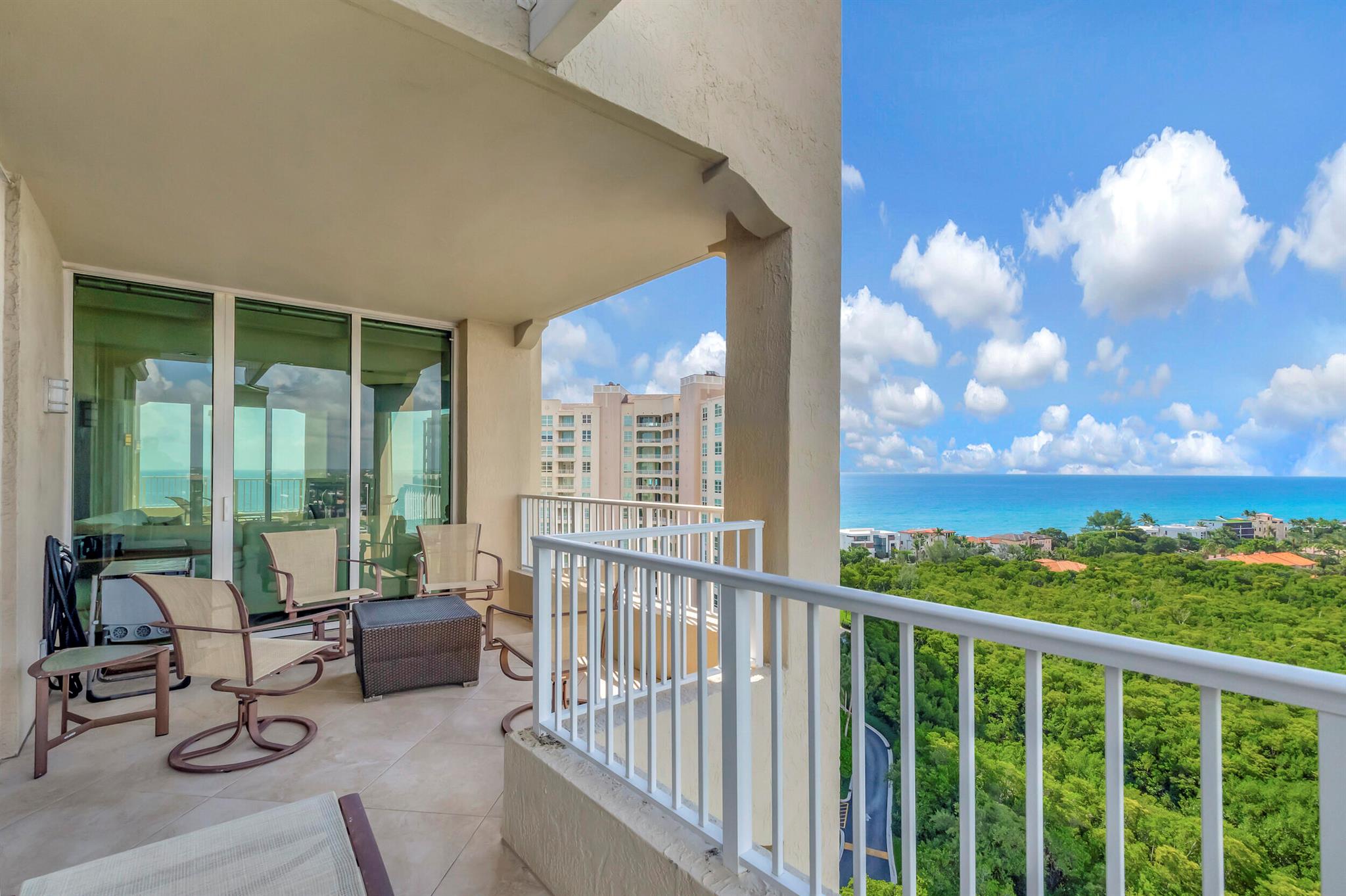 TOSCANA WEST TOWER II - Residential