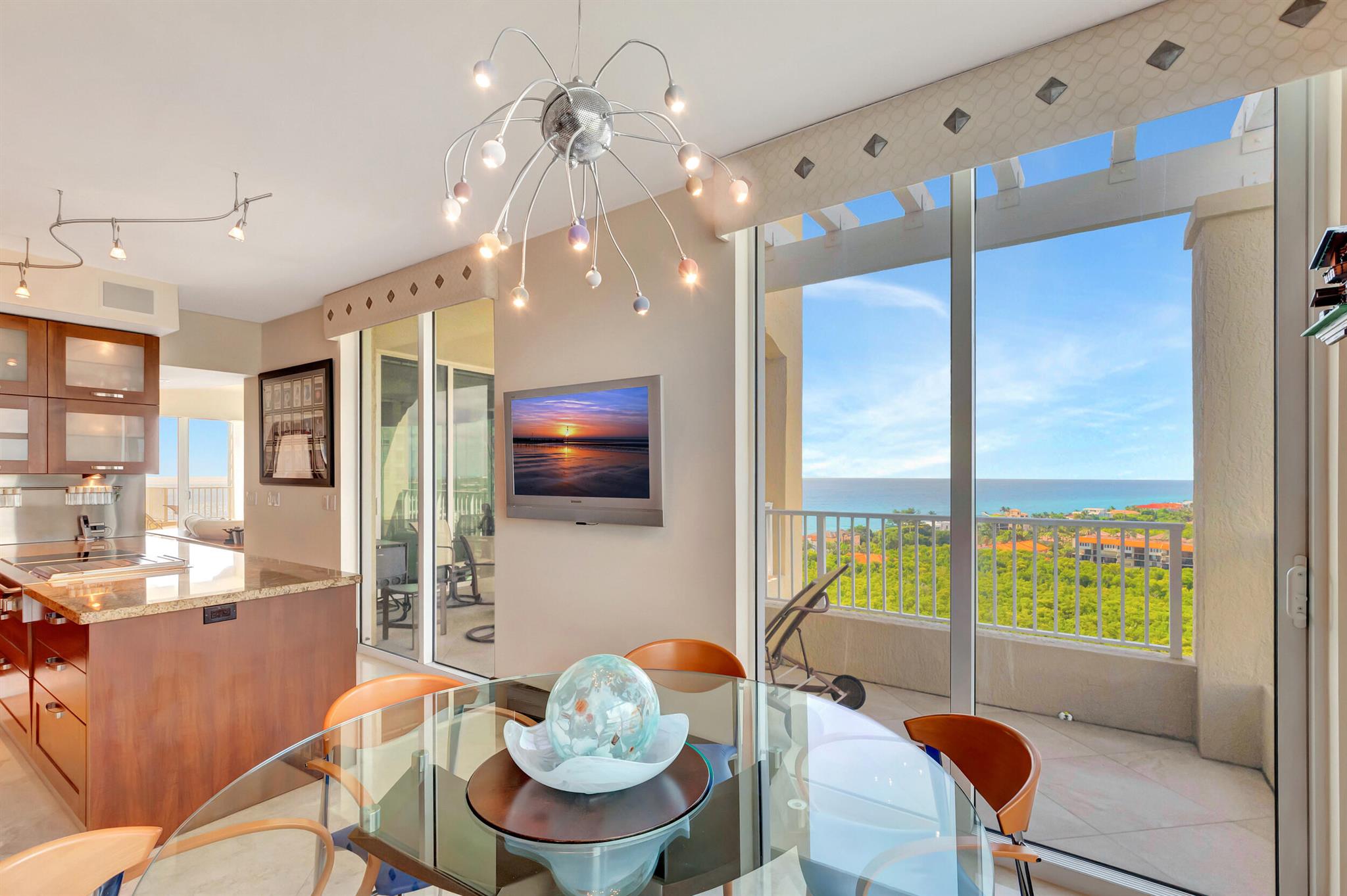 TOSCANA WEST TOWER II - Residential