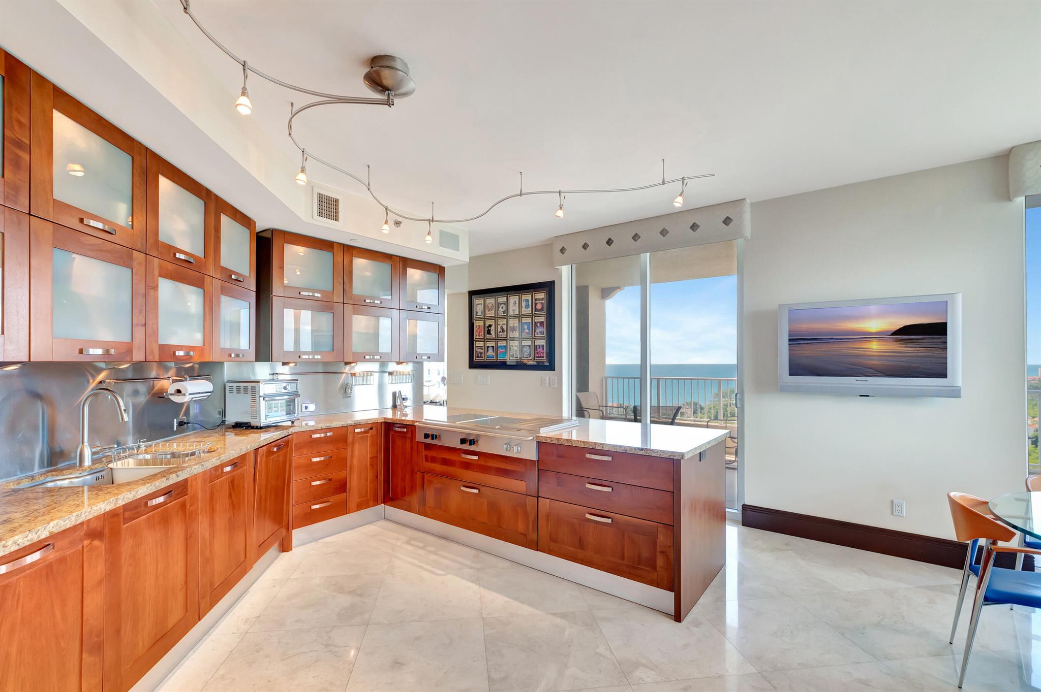 TOSCANA WEST TOWER II - Residential