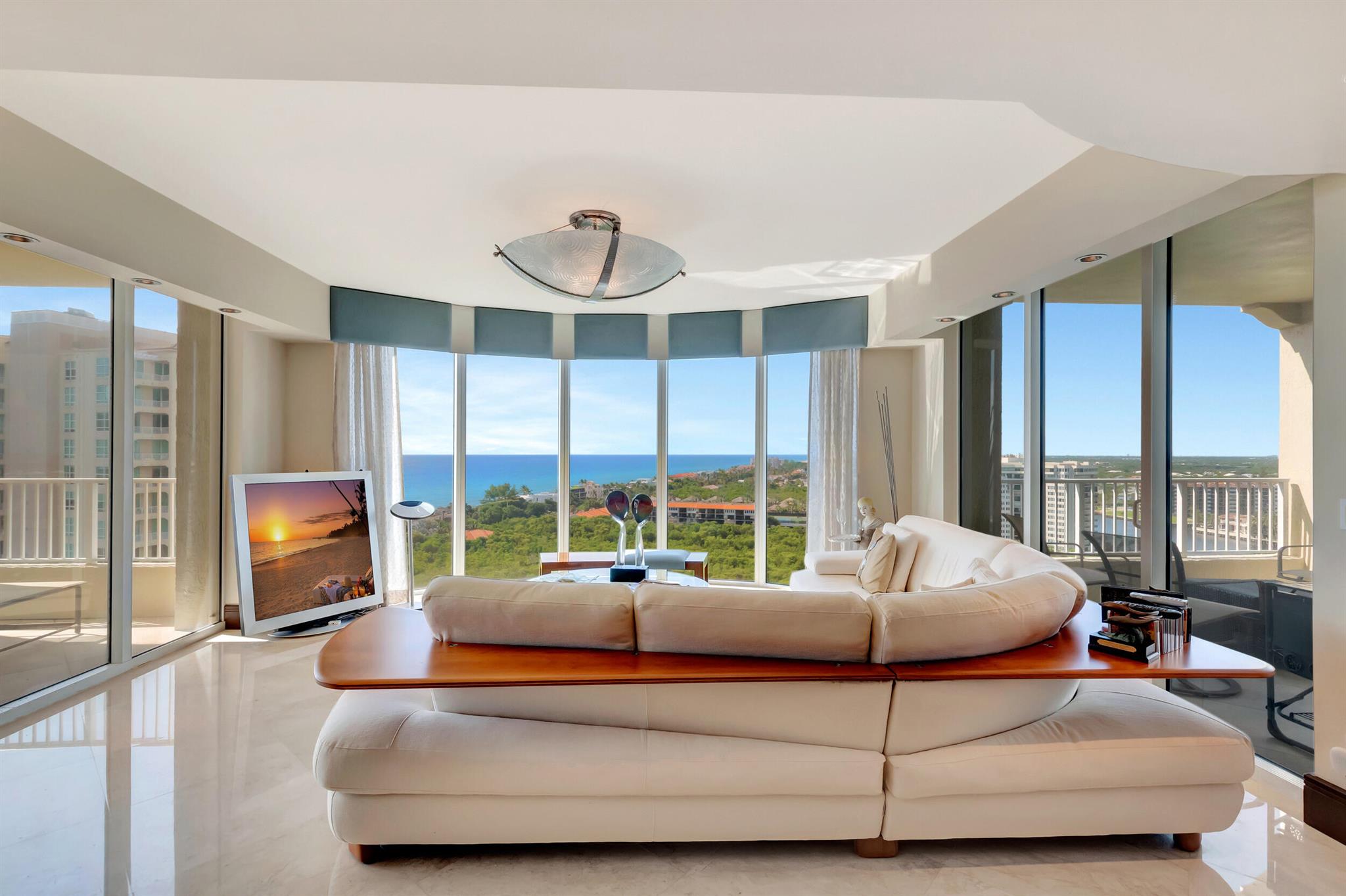 TOSCANA WEST TOWER II - Residential