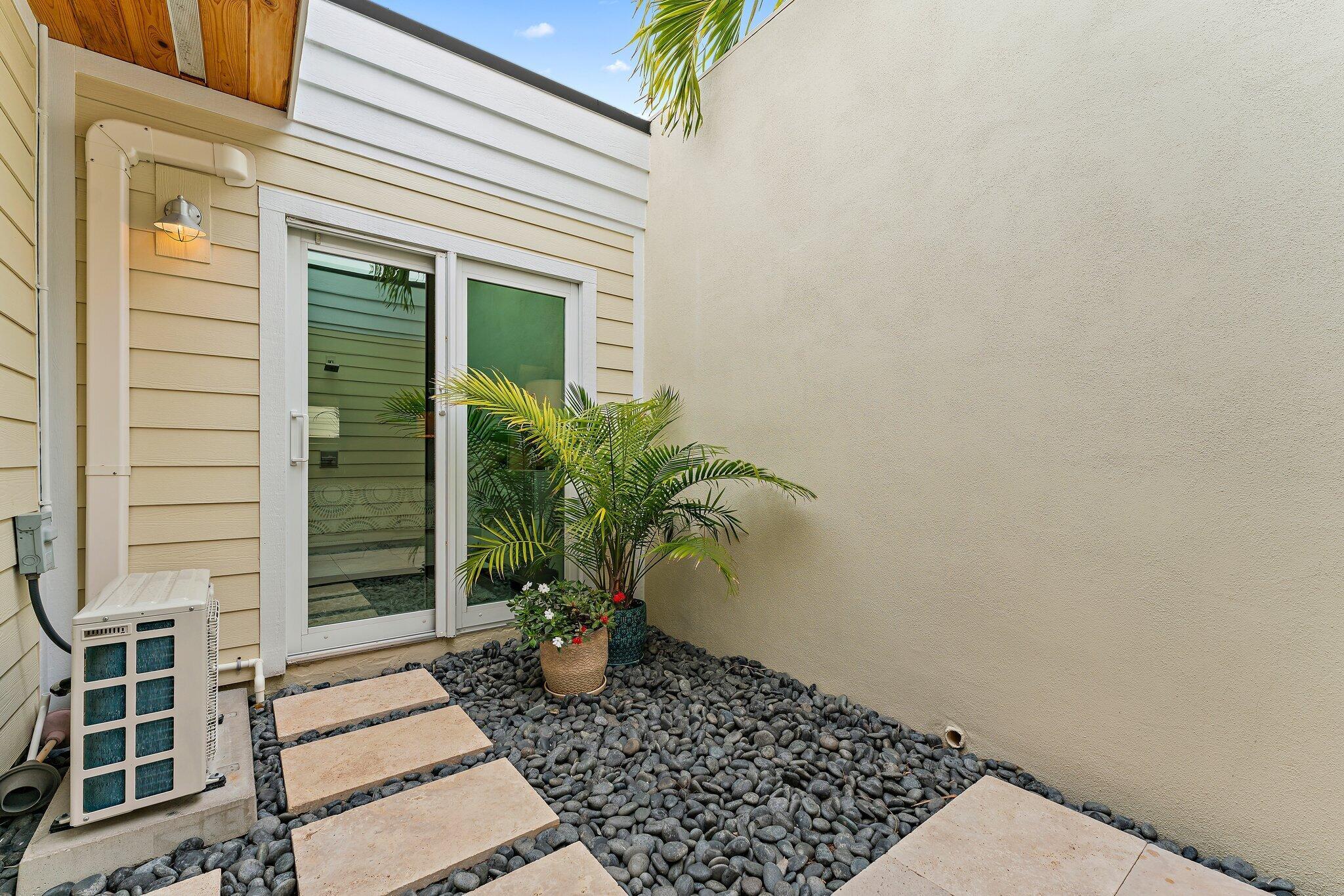 OCEAN WALK PLACE - Residential Lease