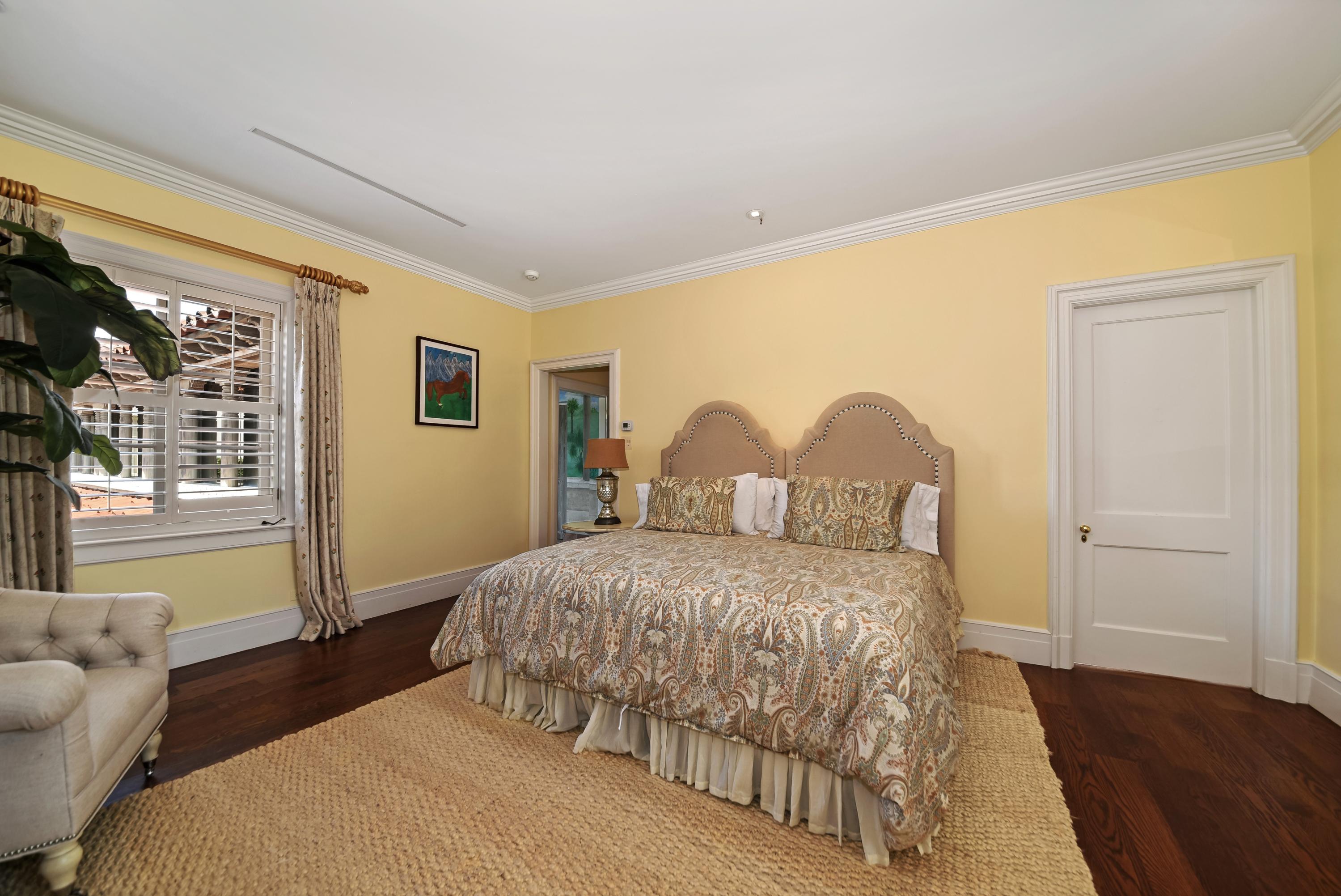 EAST SHORE - Residential