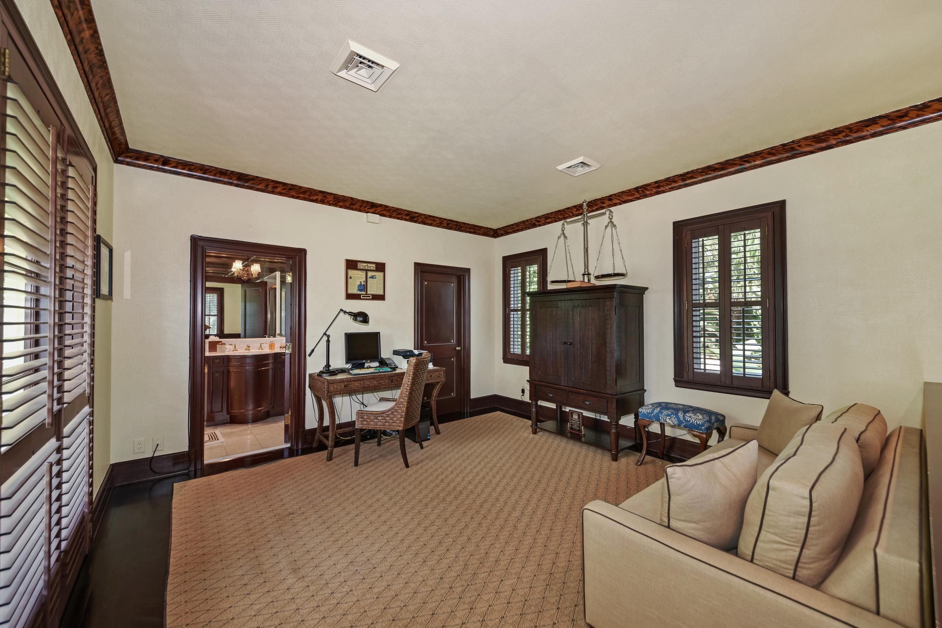 EAST SHORE - Residential