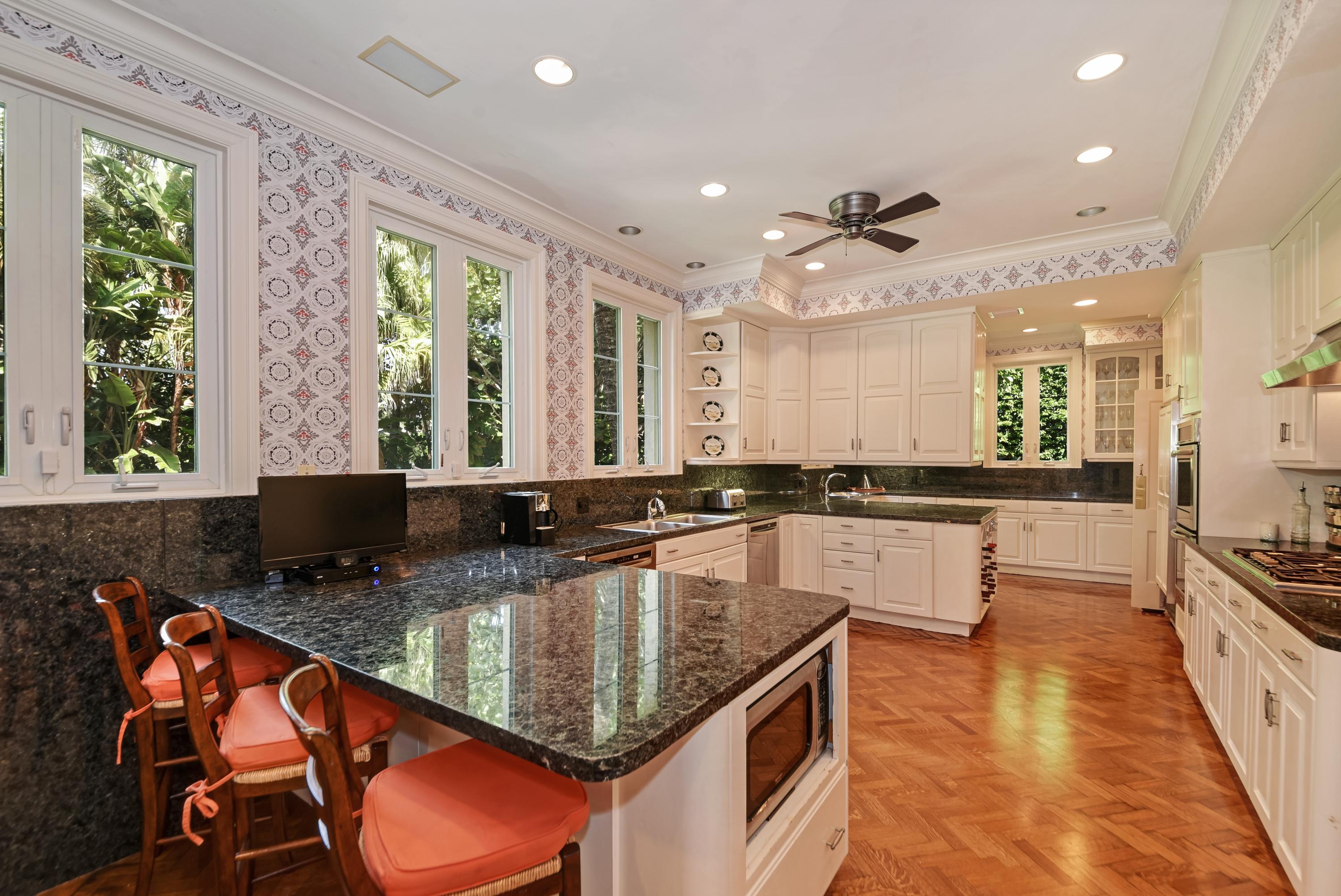 EAST SHORE - Residential